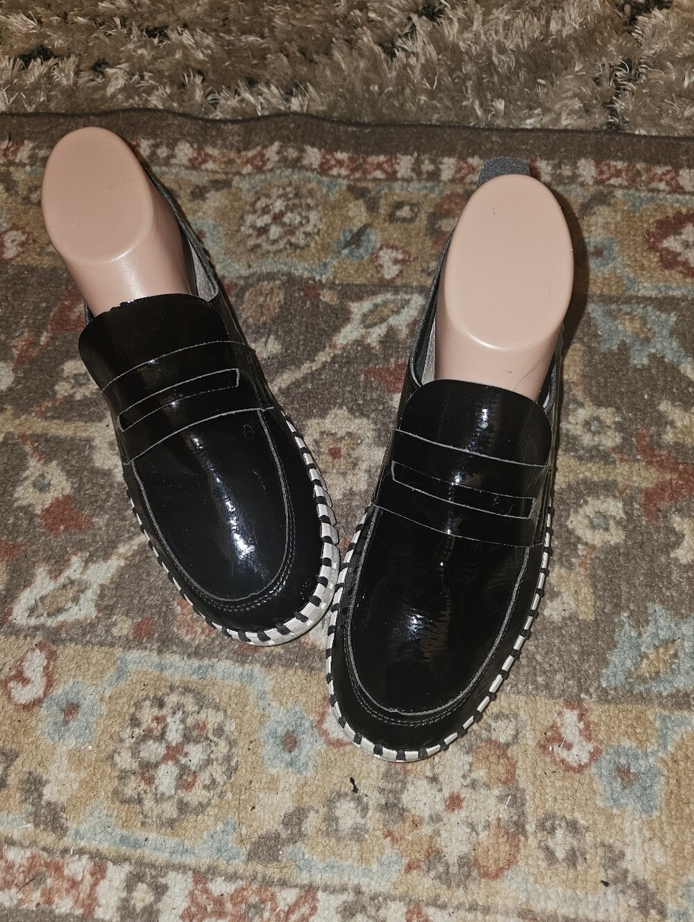 Ilse Jacobson 'Tulip' Black Patent Loafers Slipons Sport Athletic Size 9.5-10/40